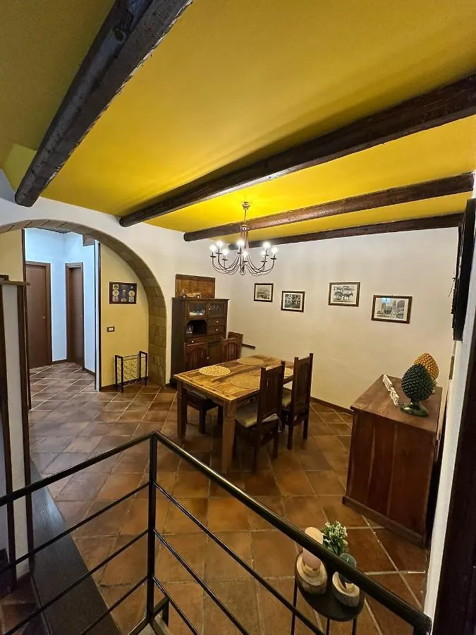 Cut' Home Monreale
