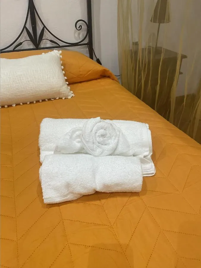 Cut' Home Monreale Italien