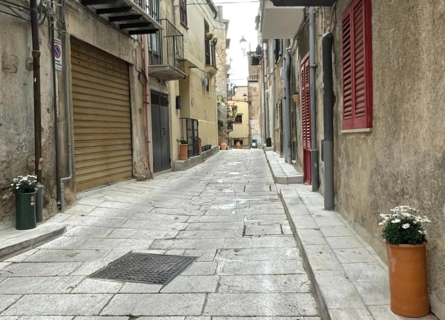 Cut' Home Monreale 0*,  Italia